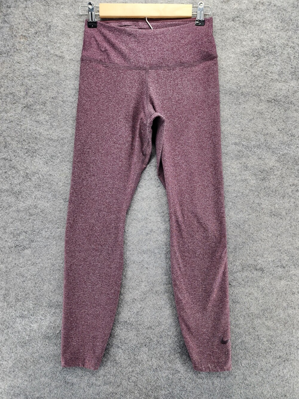 Nike Leggings Womens Medium Capri Purple Dri Fit Mid Rise 25x25"